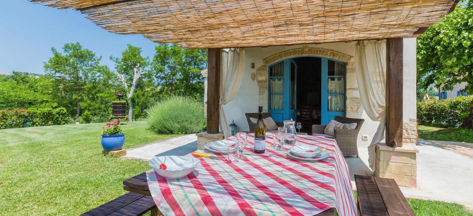 Agriturismo Marche Cosy agriturismo near authentic village in Marche