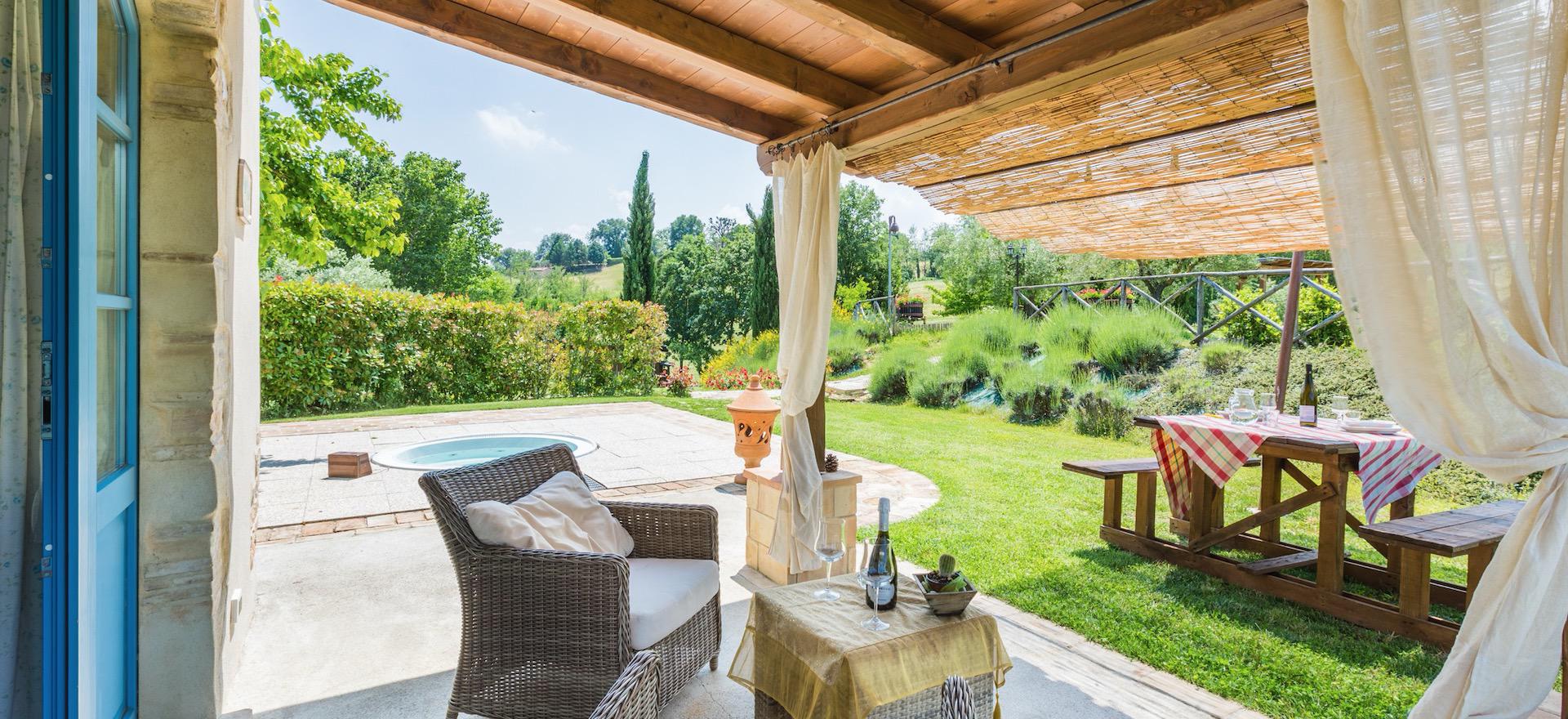 Agriturismo Marche Cosy agriturismo near authentic village in Marche