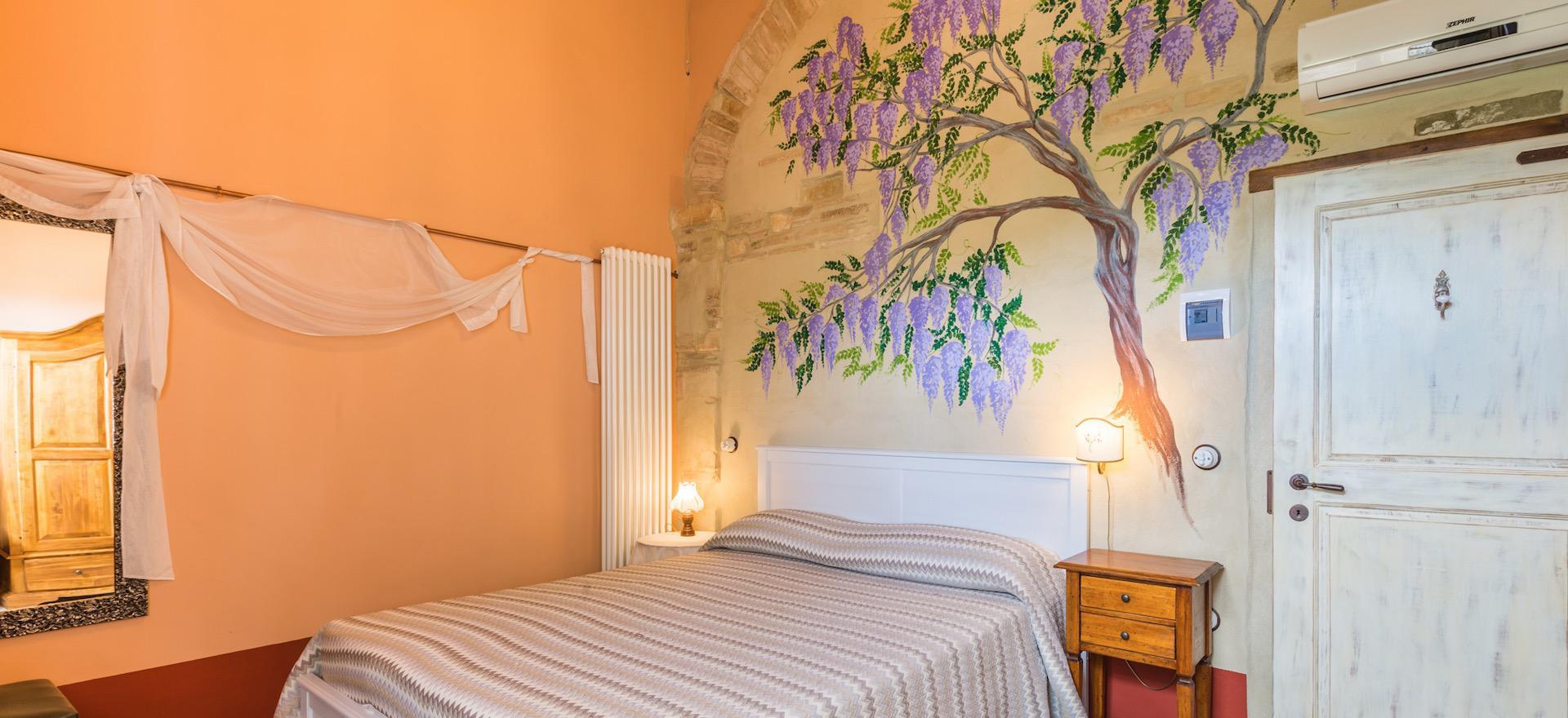 Agriturismo Marche Cosy agriturismo near authentic village in Marche