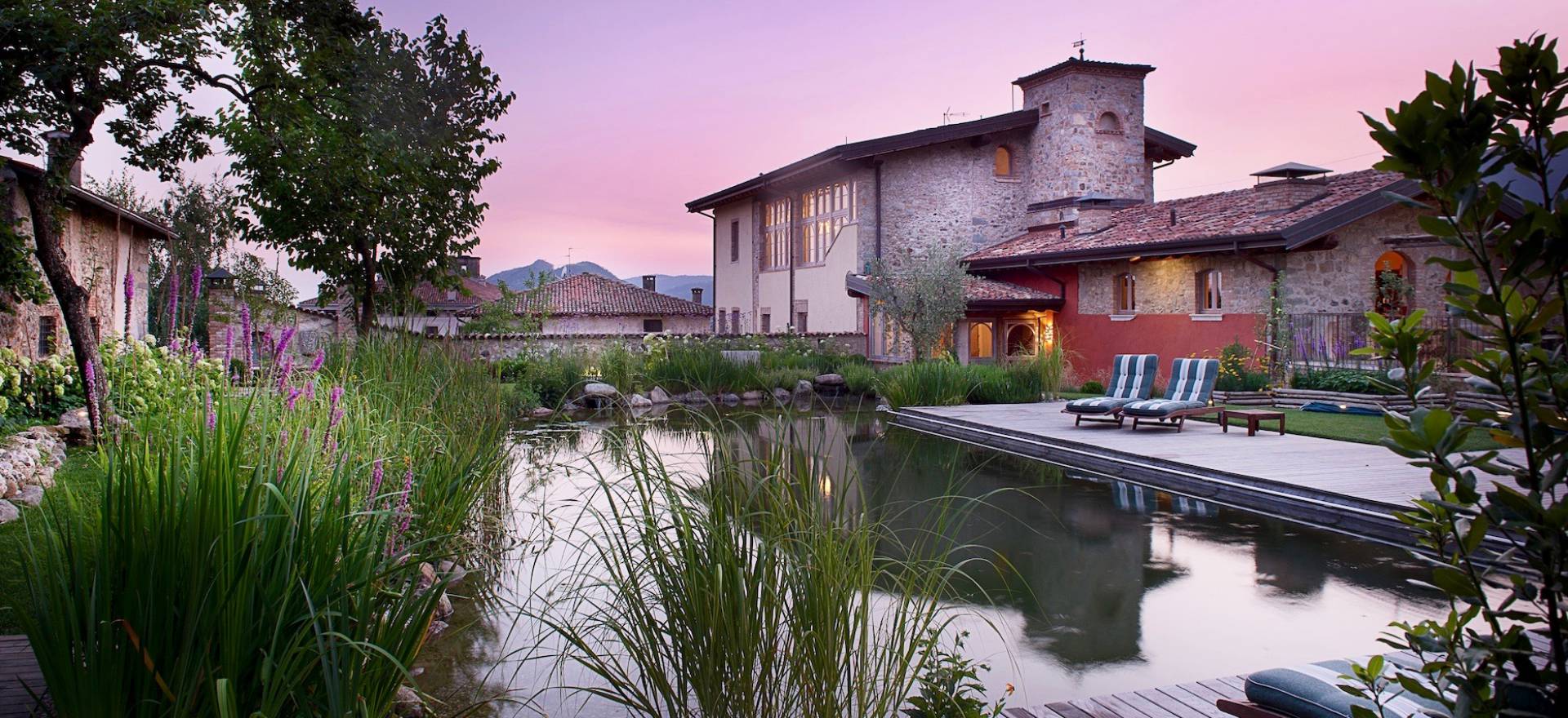 Agriturismo Lake Como and Lake Garda Country hotel Lake Garda, a luxurious oasis of peace