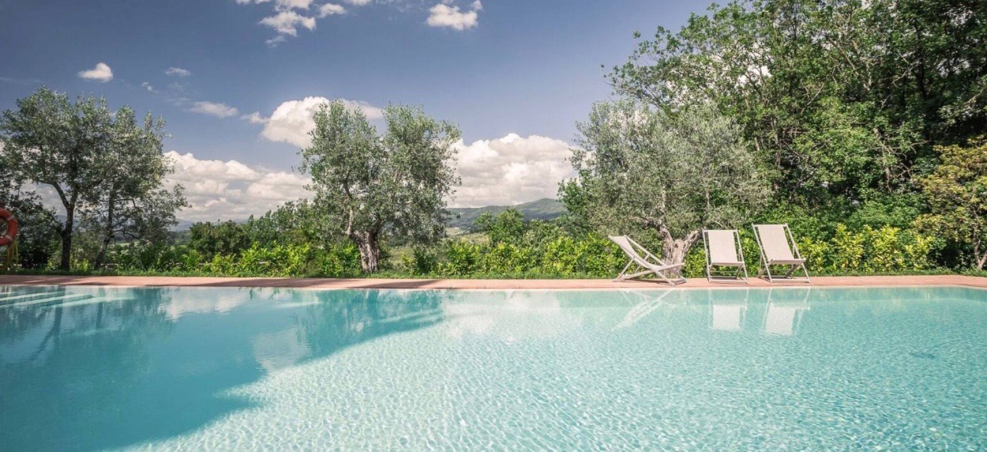 Agriturismo Tuscany Cozy agriturismo in the Chianti region near Florence