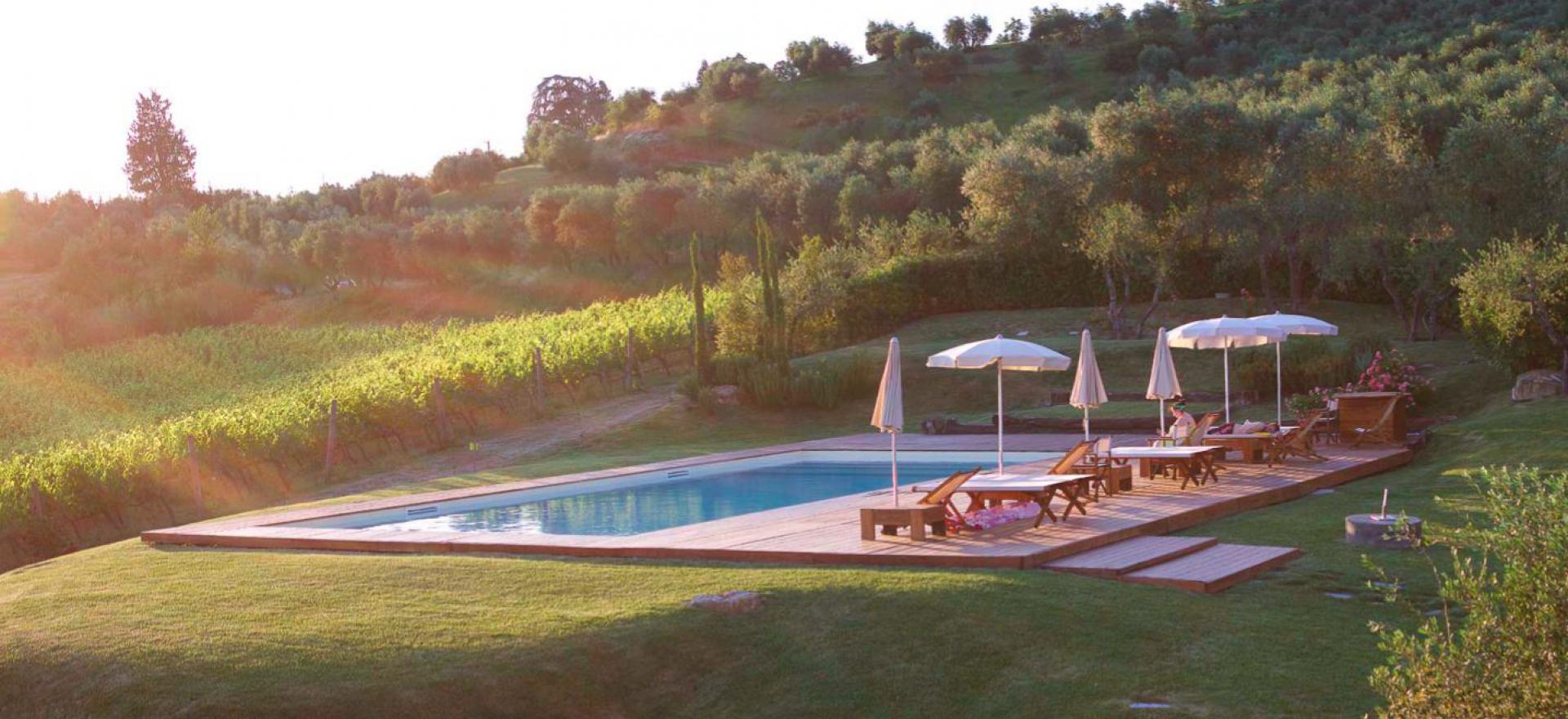 Agriturismo Tuscany Exceptional agriturismo and winery in Tuscany