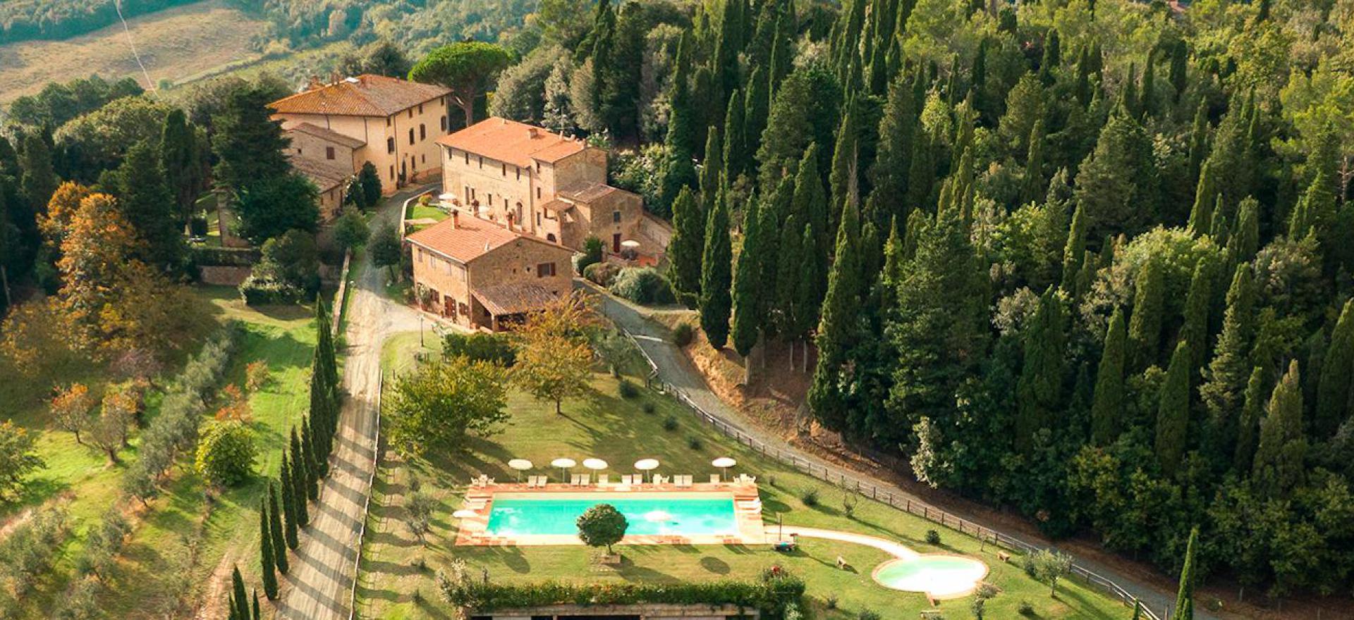 Agriturismo Tuscany Family-friendly agriturismo centrally located in Tuscany