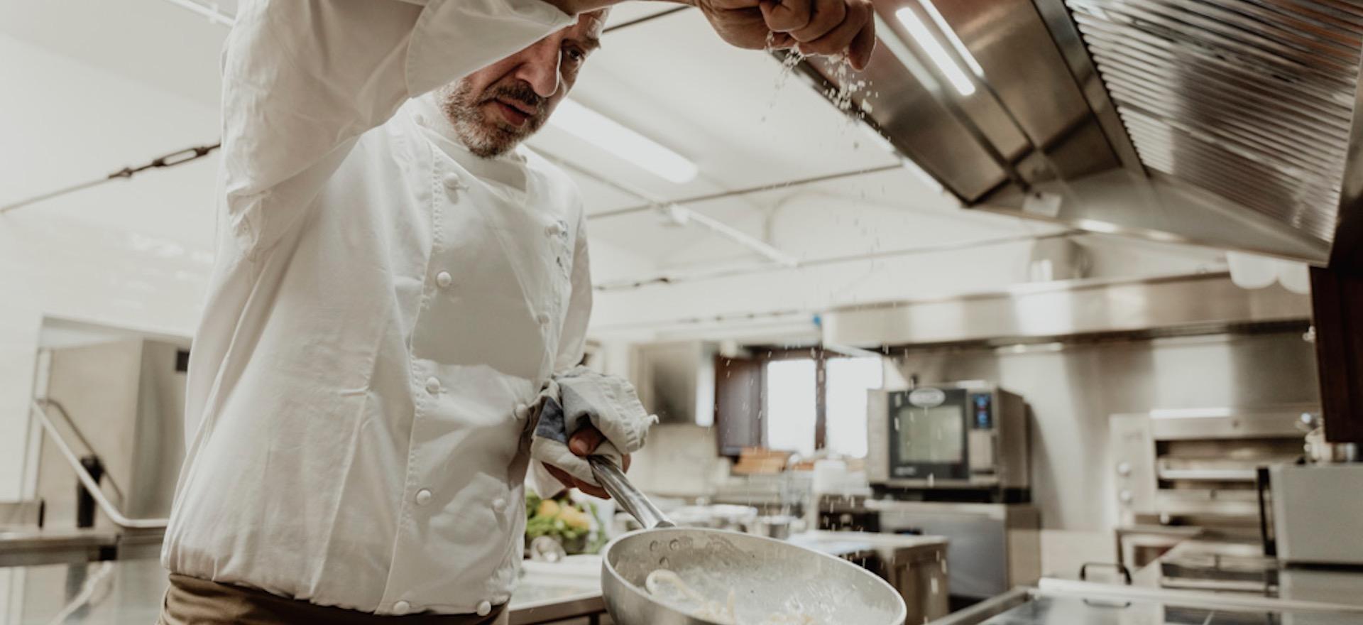 Agriturismo Tuscany Family-friendly agriturismo in Tuscany with restaurant