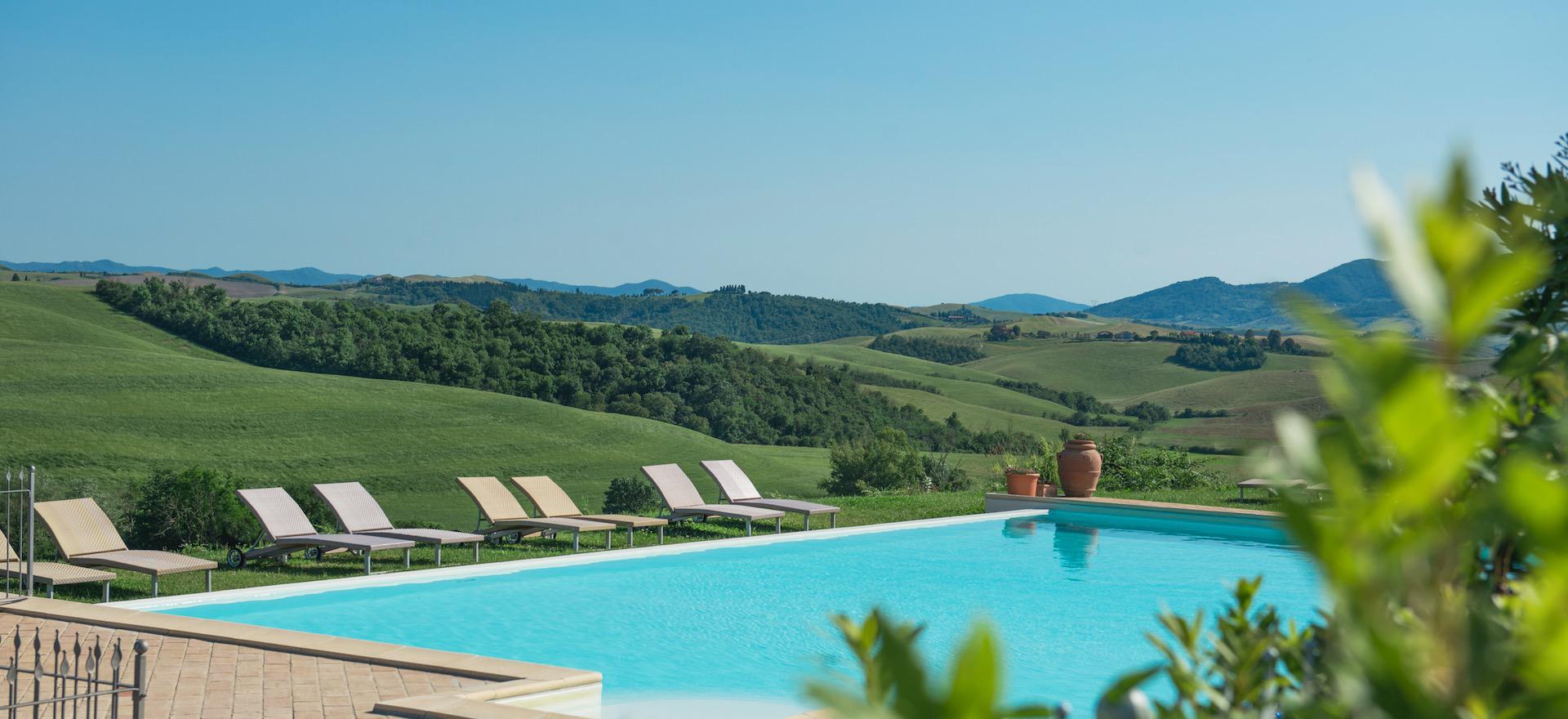 Agriturismo Tuscany Fun agriturismo in Tuscany with panoramic swimming pool