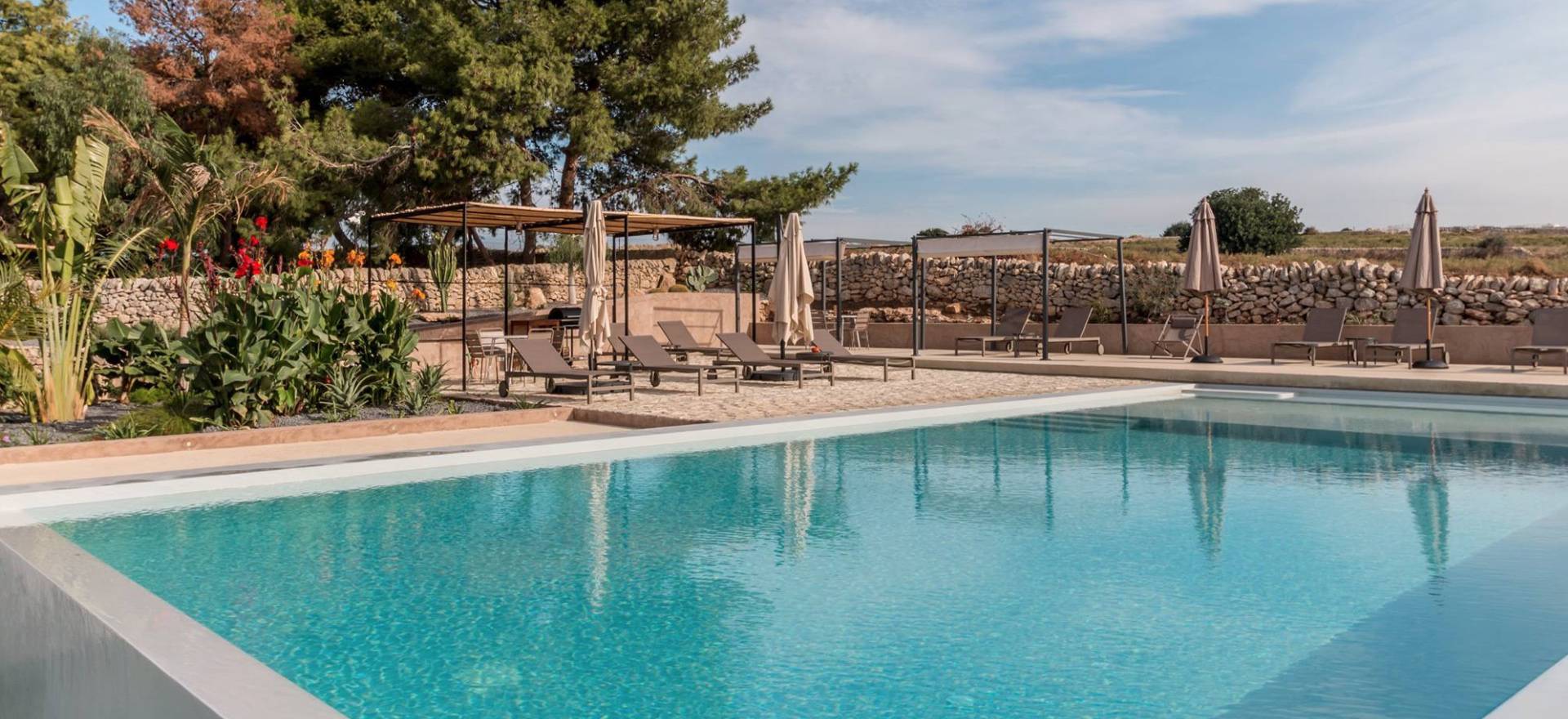 Agriturismo Sicily Great Sicilian hospitality and sea views!