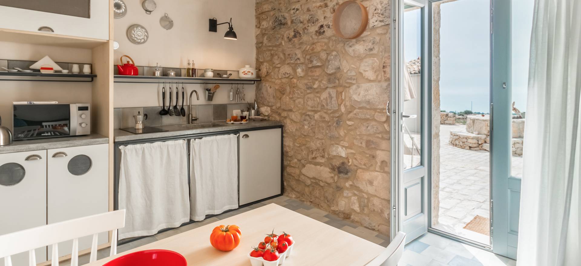 Agriturismo Sicily Great Sicilian hospitality and sea views!