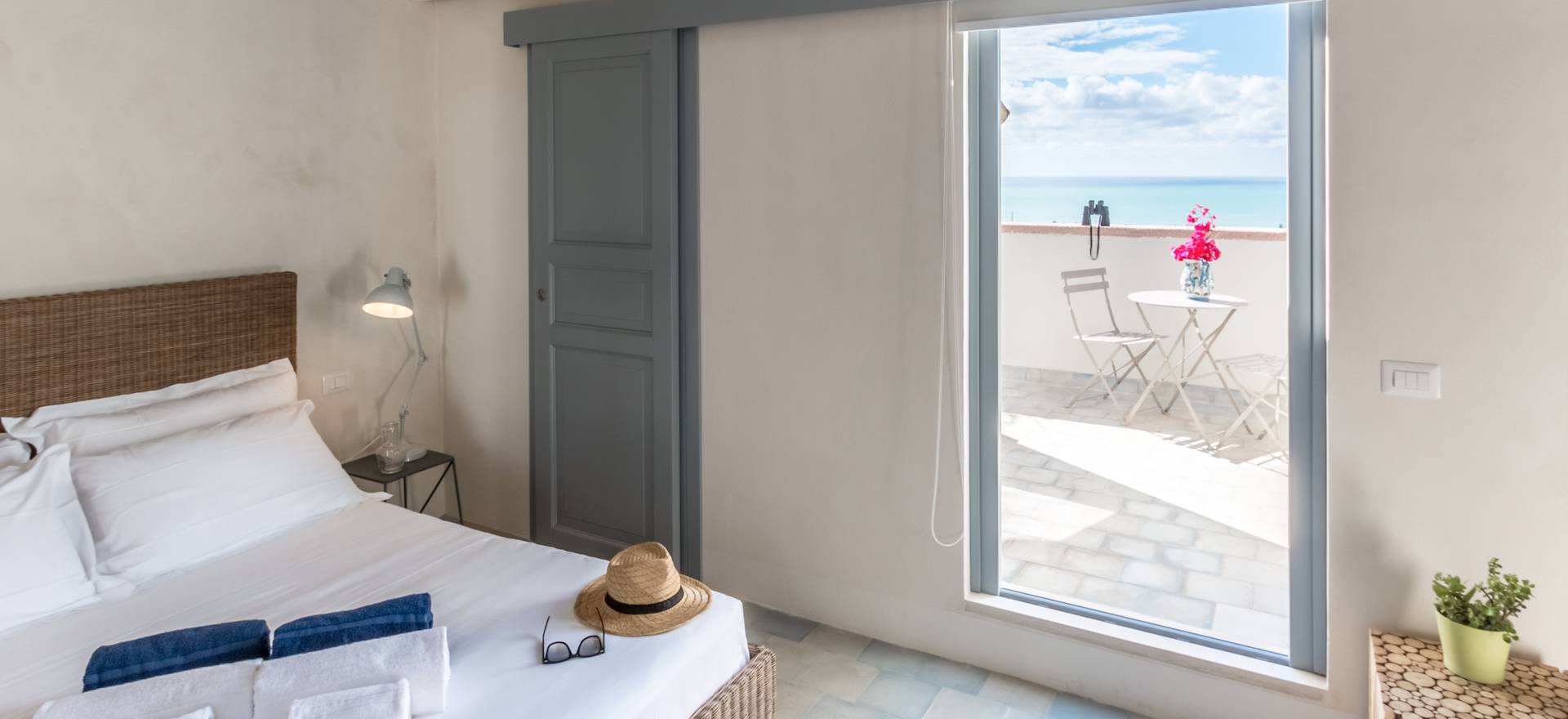 Agriturismo Sicily Great Sicilian hospitality and sea views!