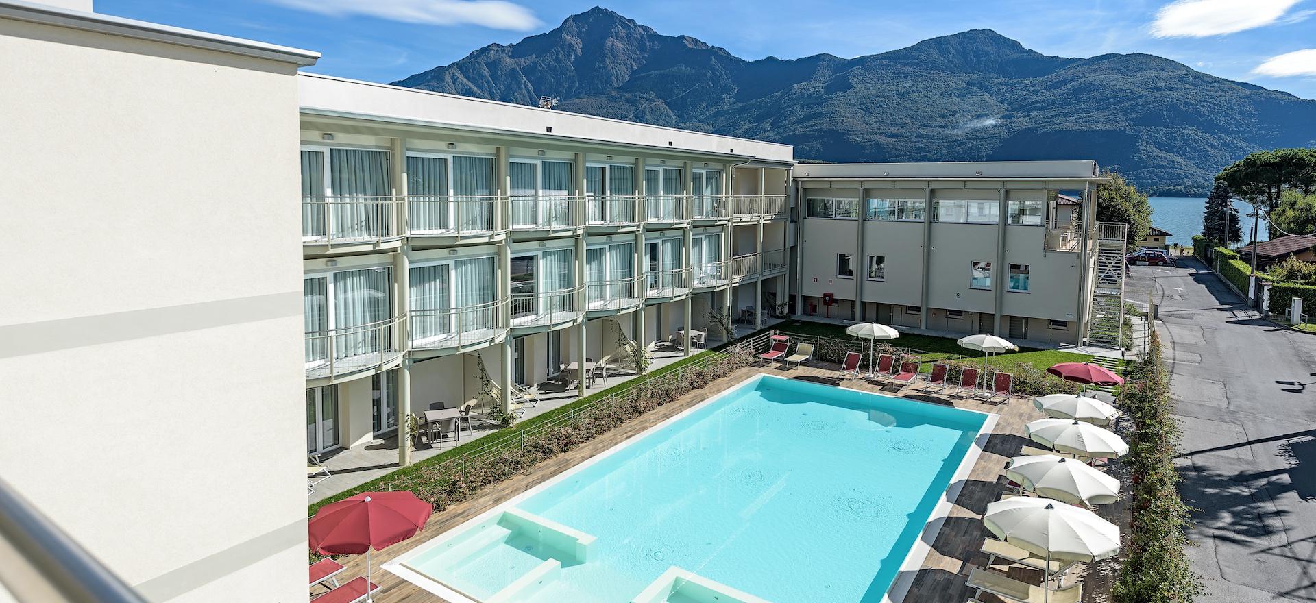 Agriturismo Lake Como and Lake Garda Hotel near the pebble beaches of Lake Como