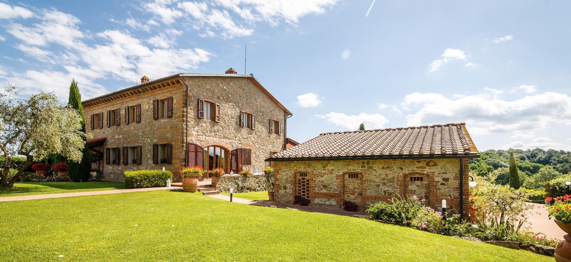 Agriturismo Tuscany Large agriturismo in Tuscany with stunning views