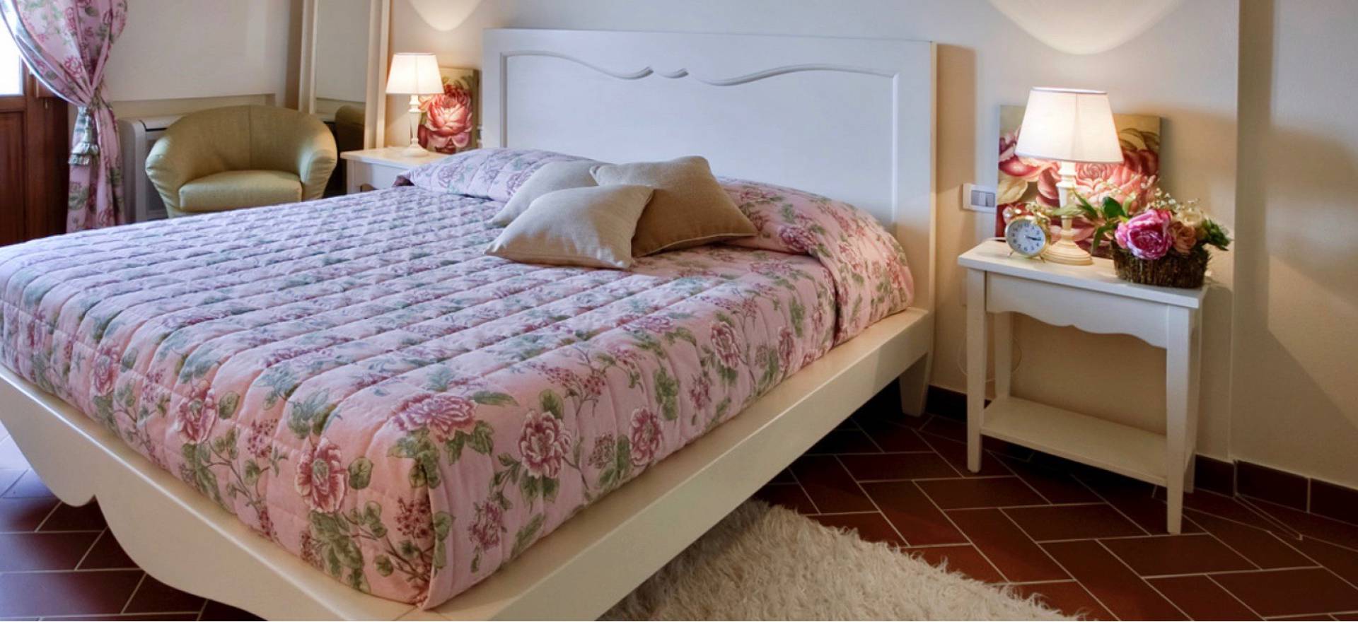 Agriturismo Tuscany Large agriturismo in Tuscany with stunning views