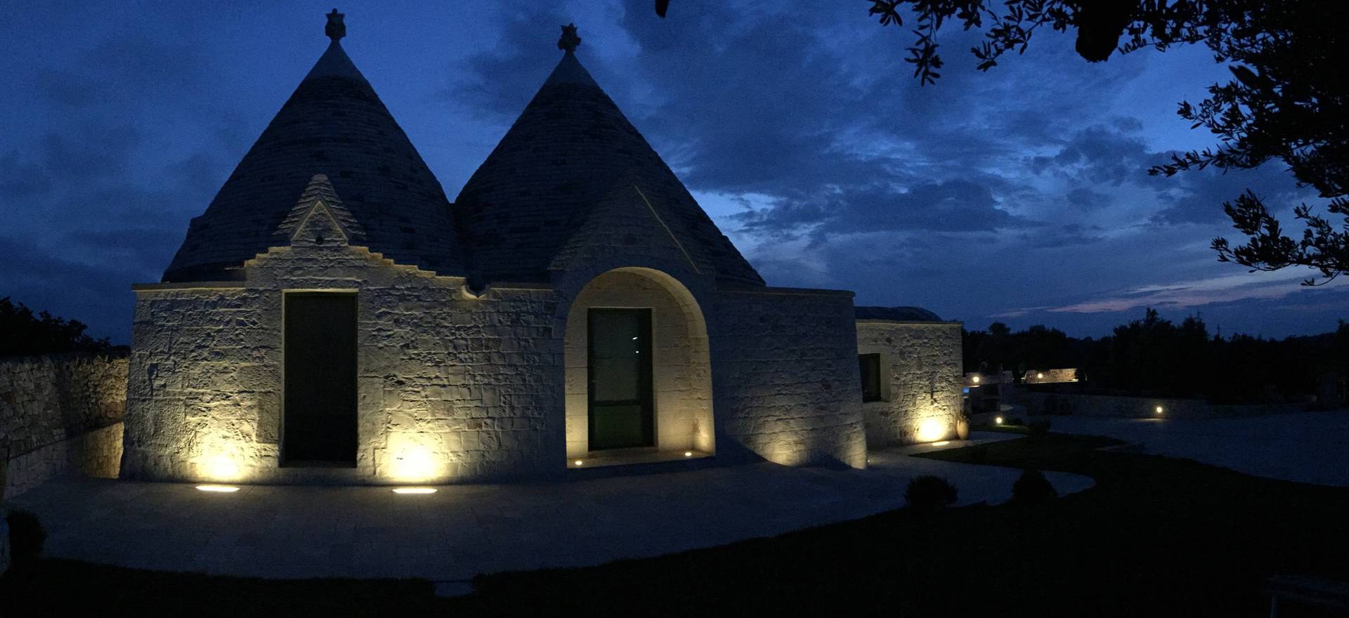 Agriturismo Puglia Private trullo with pool in olive orchard
