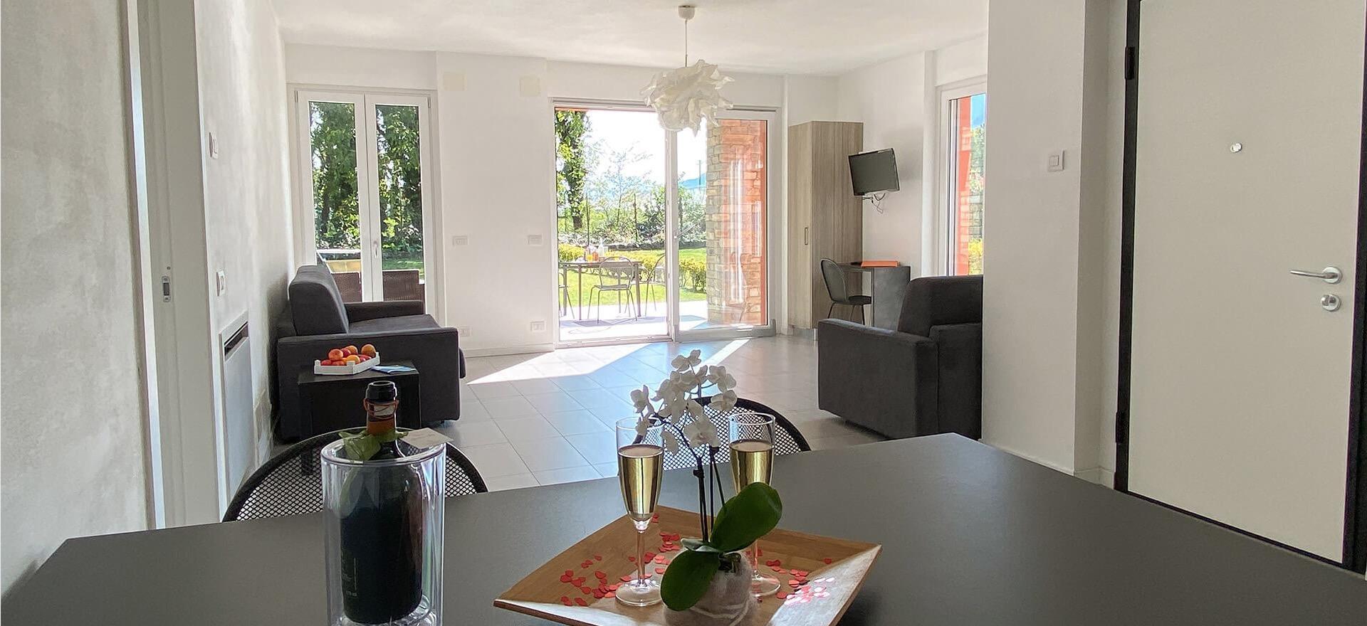 Agriturismo Lake Como and Lake Garda Residence Lake Como, child friendly and large pool