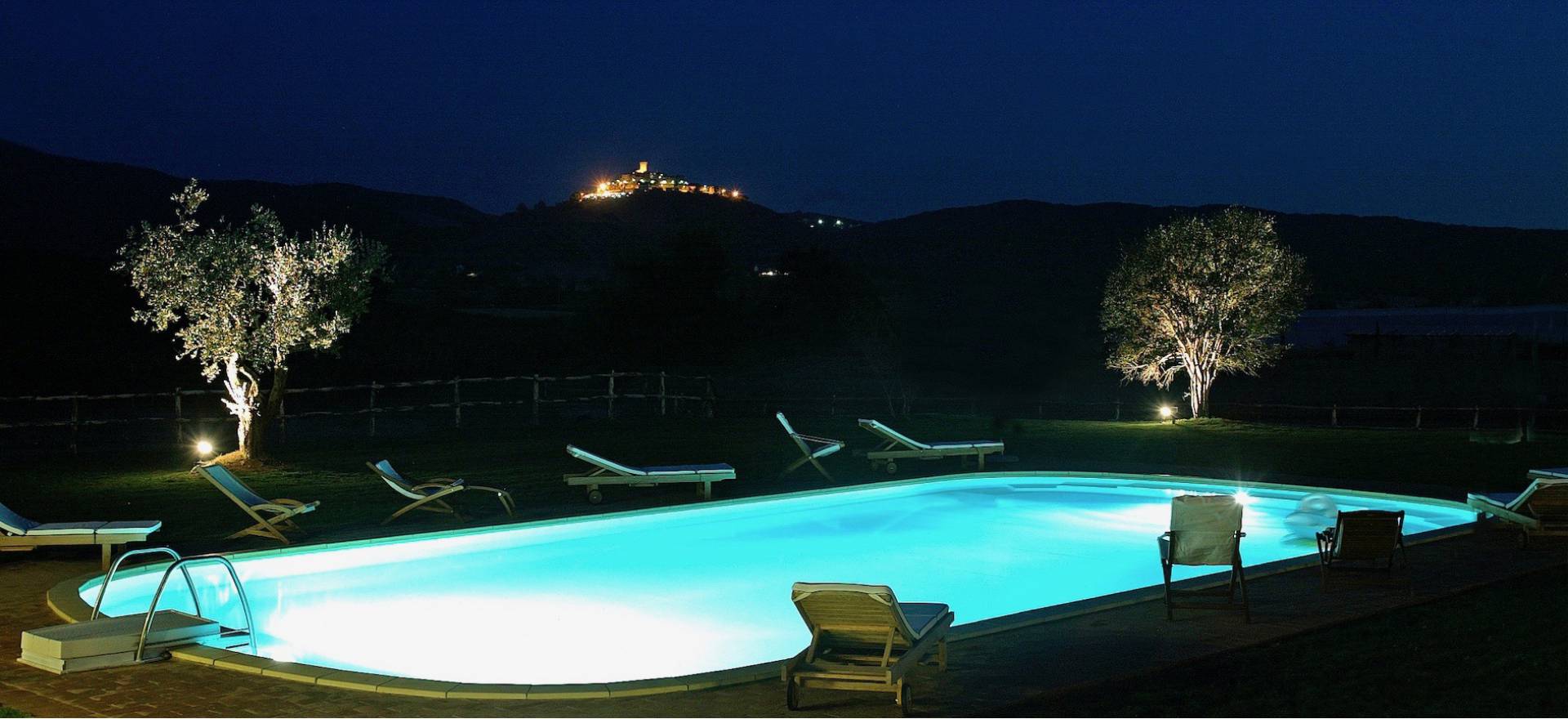Agriturismo Tuscany Romantic agriturismo Tuscany in the hills near the sea