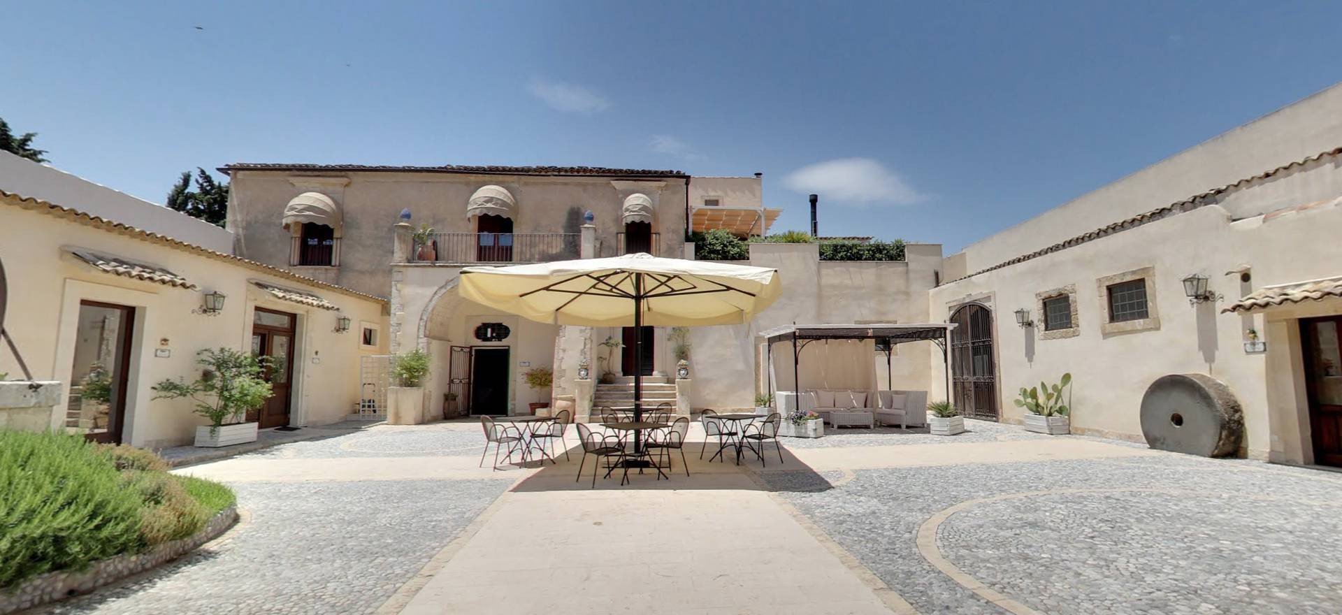 Agriturismo Sicily Sicilian citrus agriturismo near the beach