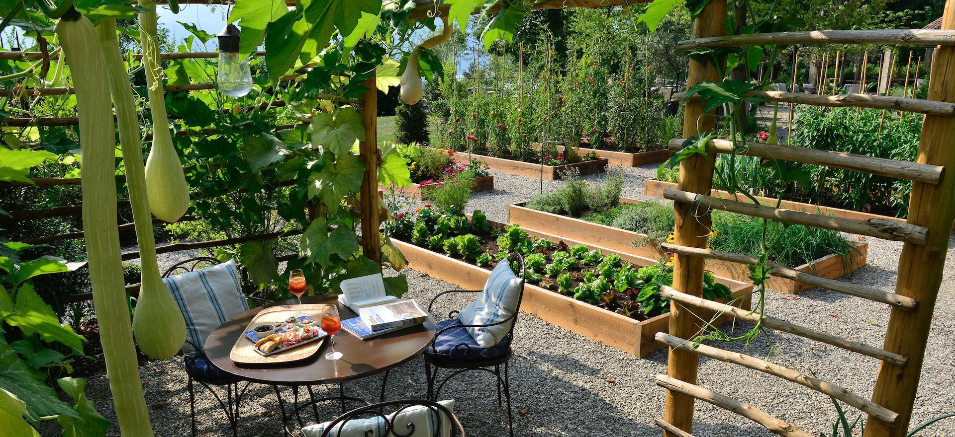 Agriturismo Lake Como and Lake Garda Small-scale luxury resort with outstanding views